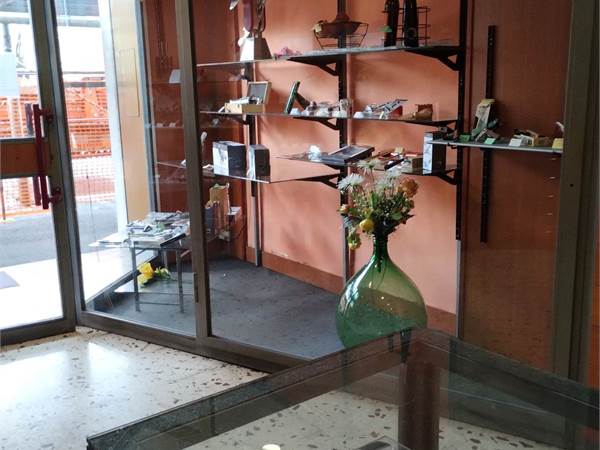 Cessione Attività di Coltelleria